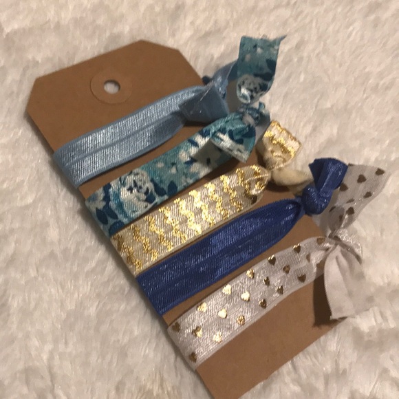 custom made Accessories - 2 sets for$10💕sassy hair ties💁‍♀️